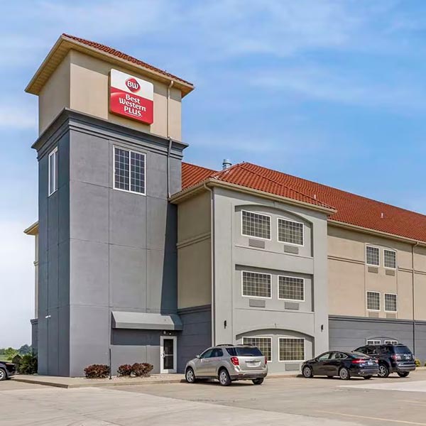 Best Western Plus MidAmerica Hotel